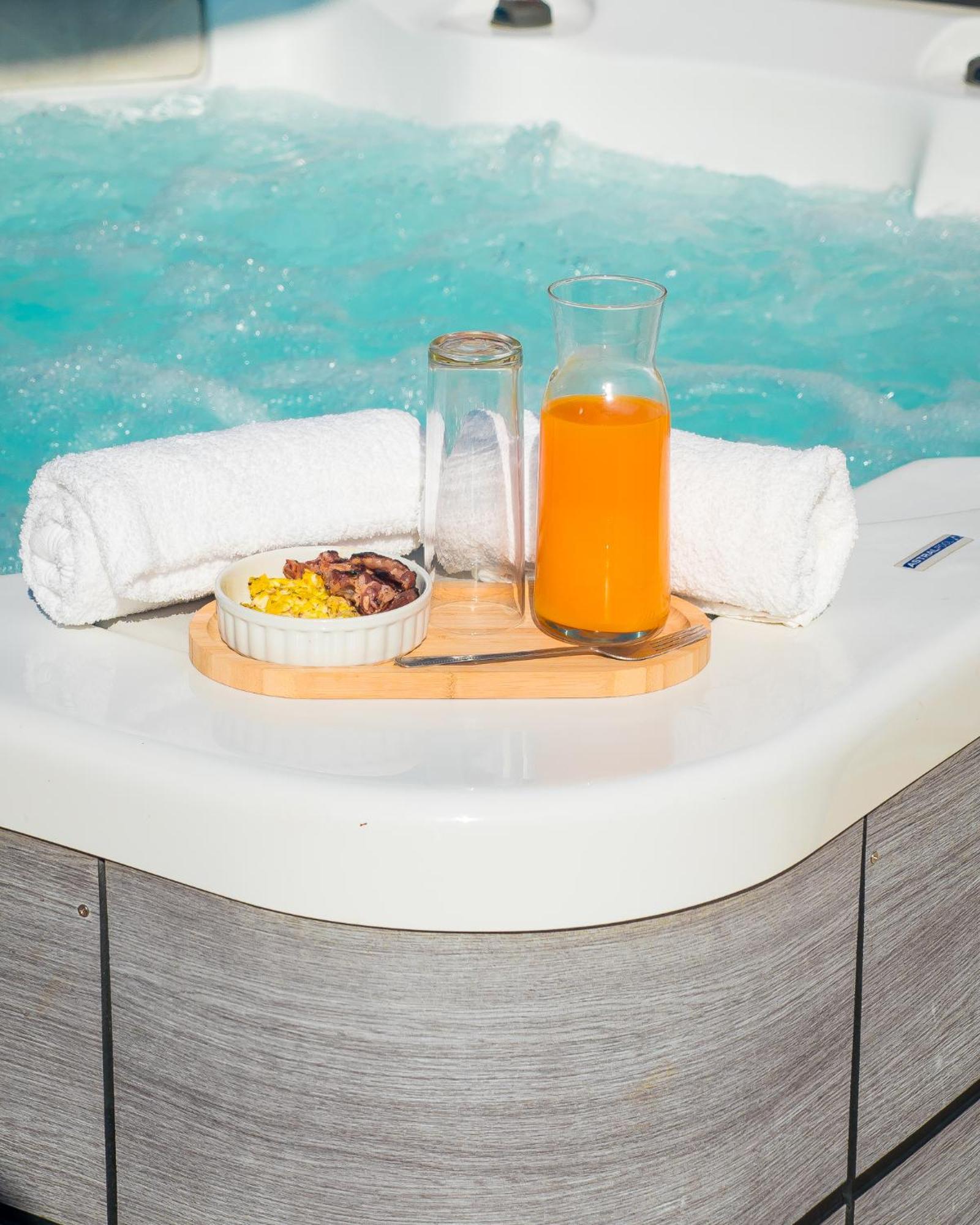 Studio Jacuzzi et piscine au centre ville de Port-Louis Extérieur photo